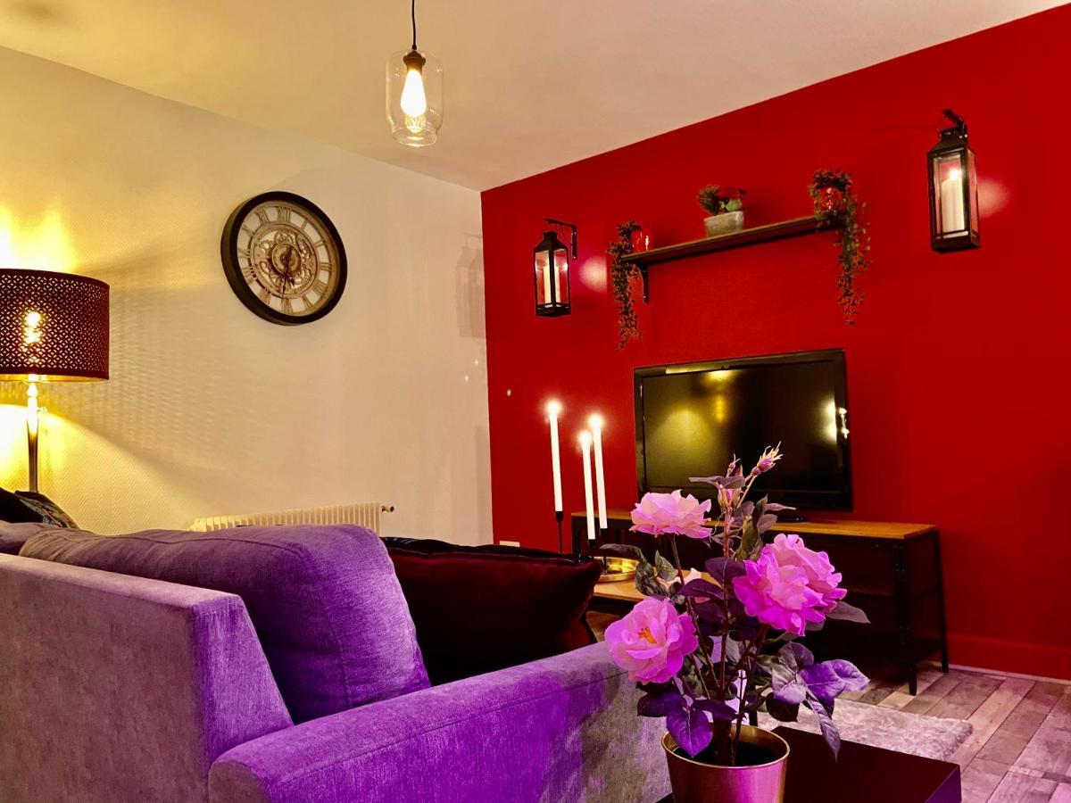 Suite Avec Jacuzzi Et Sauna Privee إفرو المظهر الخارجي الصورة