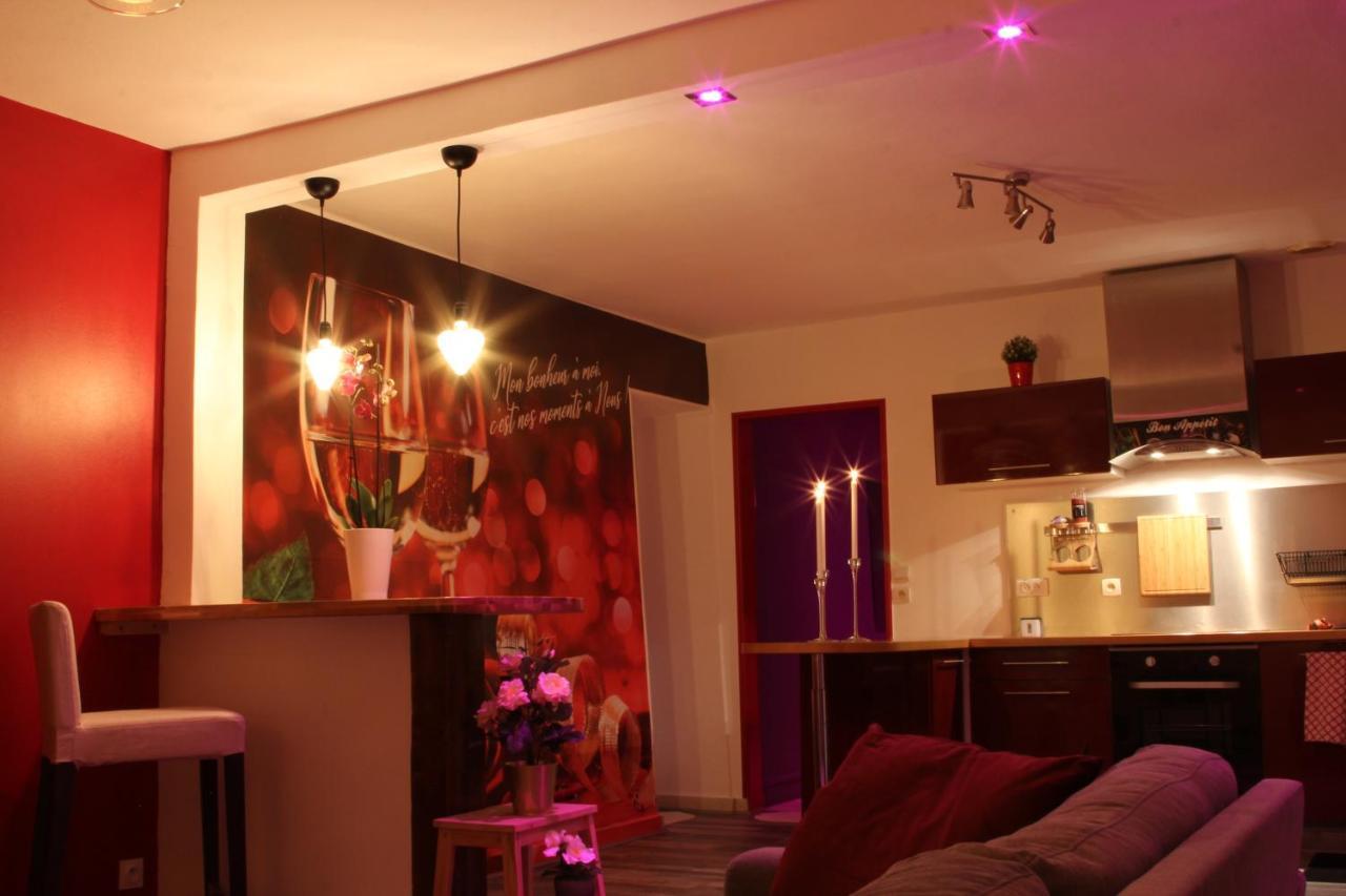 Suite Avec Jacuzzi Et Sauna Privee إفرو المظهر الخارجي الصورة